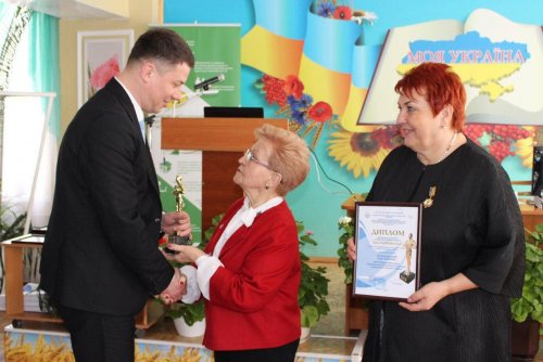 Вручення нагоди «Педагогічний ОСКАР» Качановському О. І.